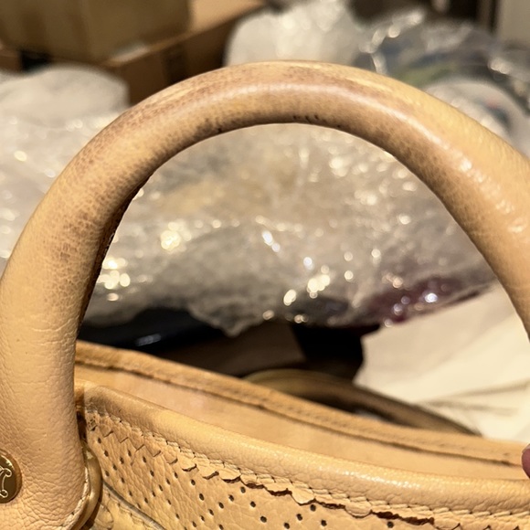 Vintage Celine leather tote with Diamond tooled pattern. 15x6x6.5. Light tan - Picture 16 of 16